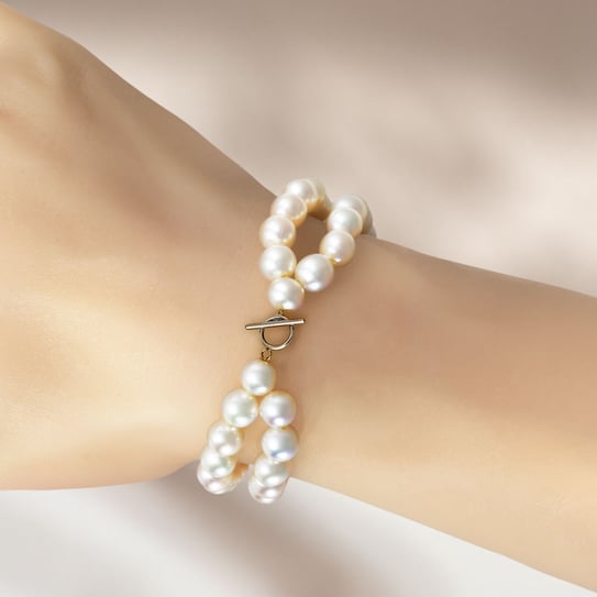 How to use toggle clasp?